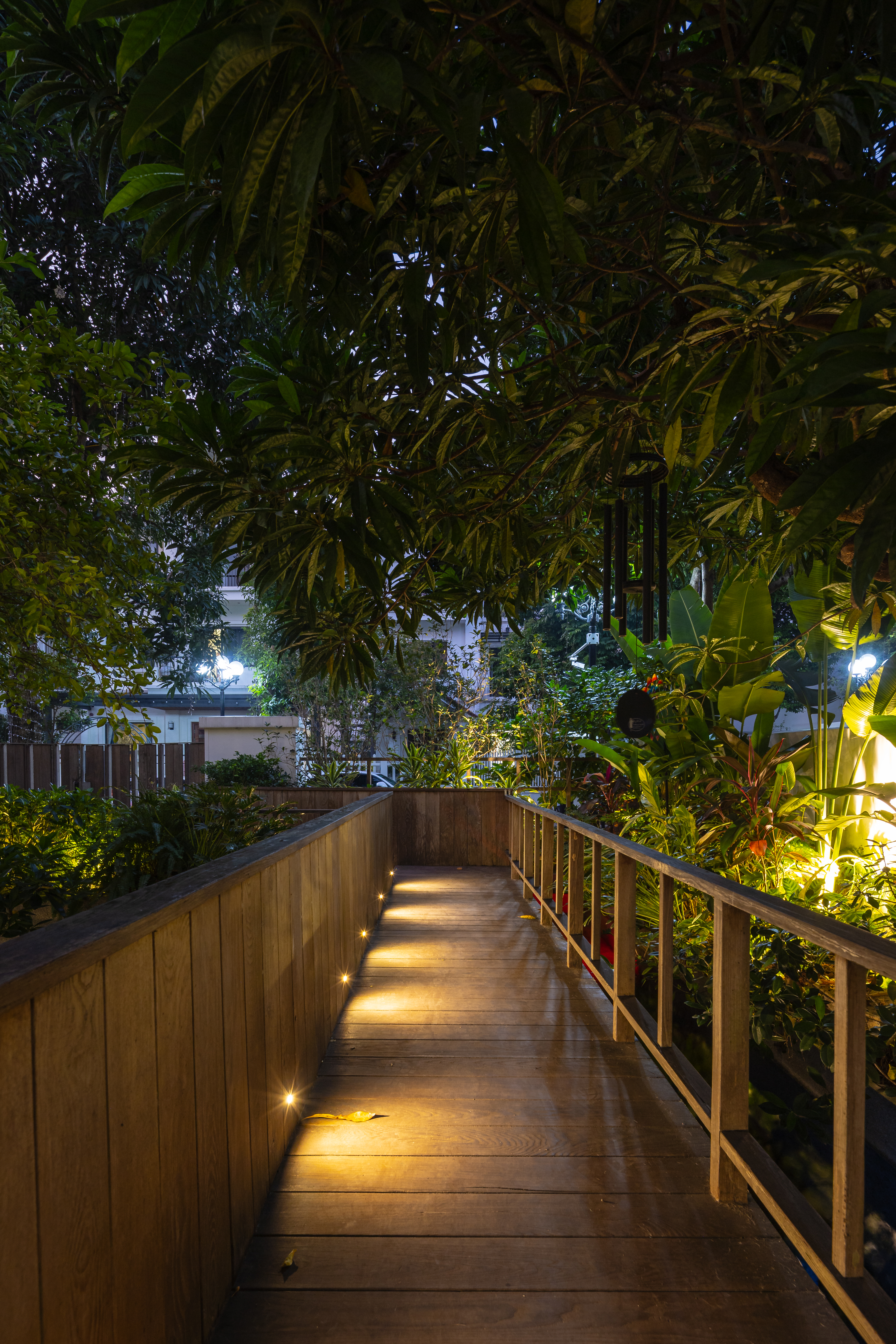 02-FRONT GARDEN-HN04_HOUSE-TNT_ARCHITECTURE