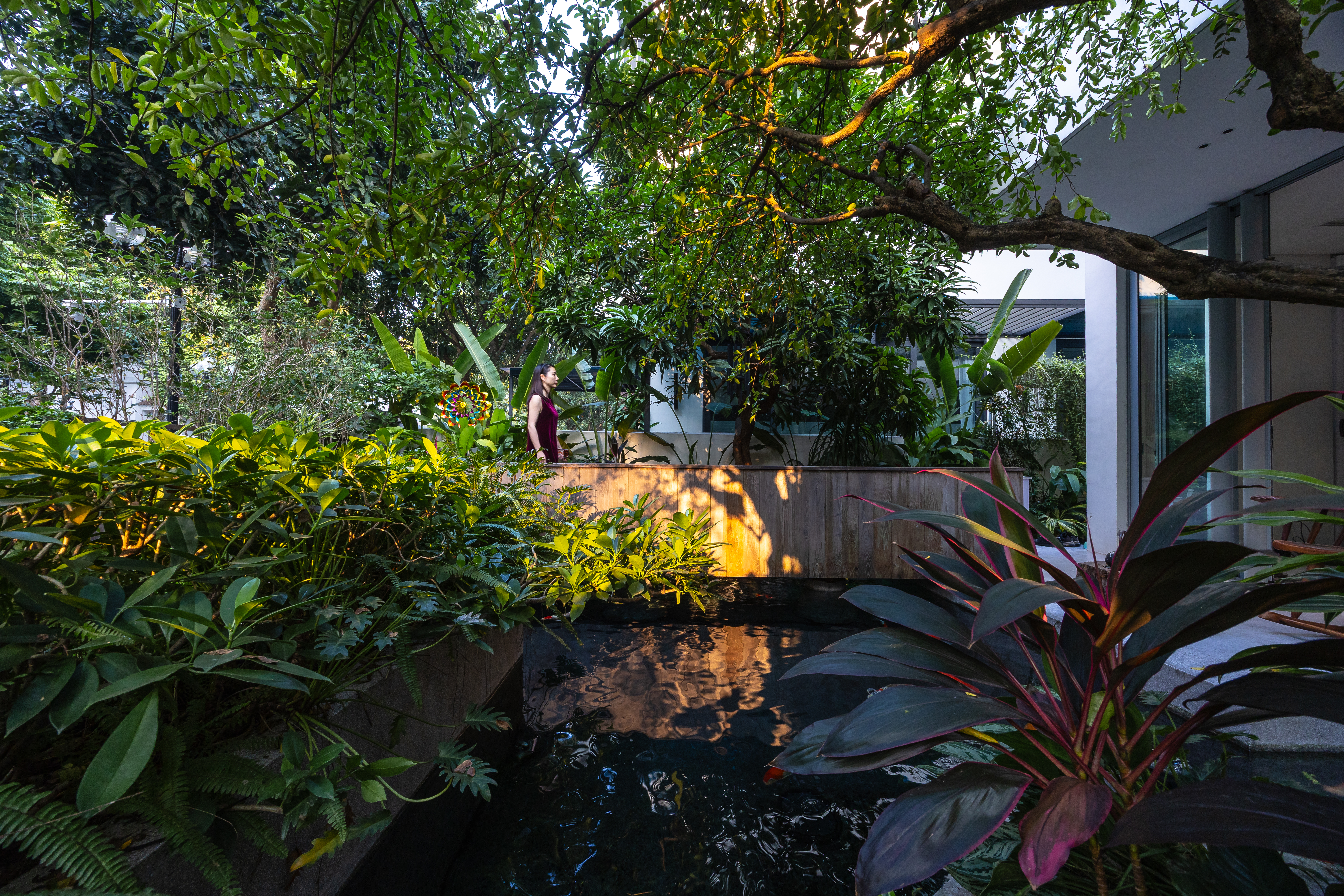 02-FRONT GARDEN-HN04_HOUSE-TNT_ARCHITECTURE